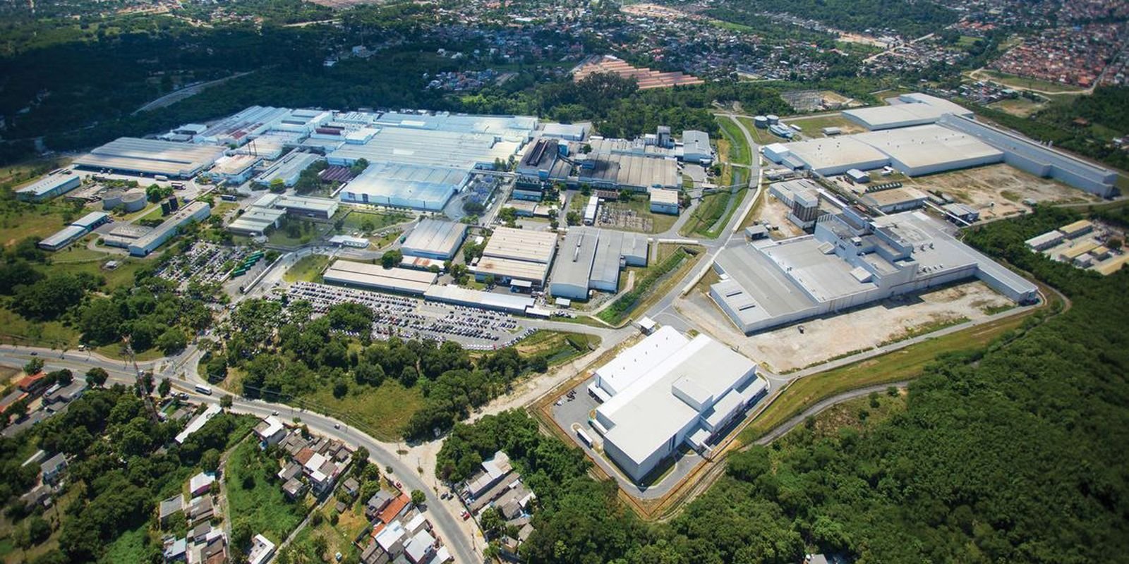 complexo industrial michelin em campo grande zona oeste do rio divulgacao.jpg