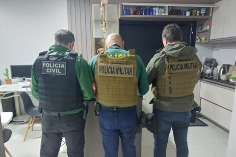 Santa Catarina, 23/07/2025 - O Grupo de Atuação Especial de Combate às Organizações Criminosas (GAECO) da Polícia Civl deflagrou, em apoio à Promotoria de Justiça da Comarca de Modelo, a Operação 