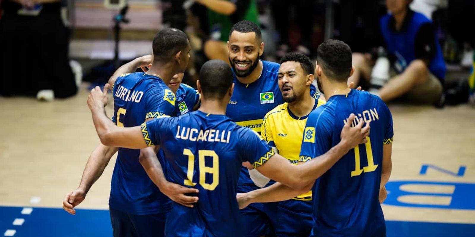 brasil 3 x 1 turquia com lucarelli liga das nacoes volei 2025.jpg