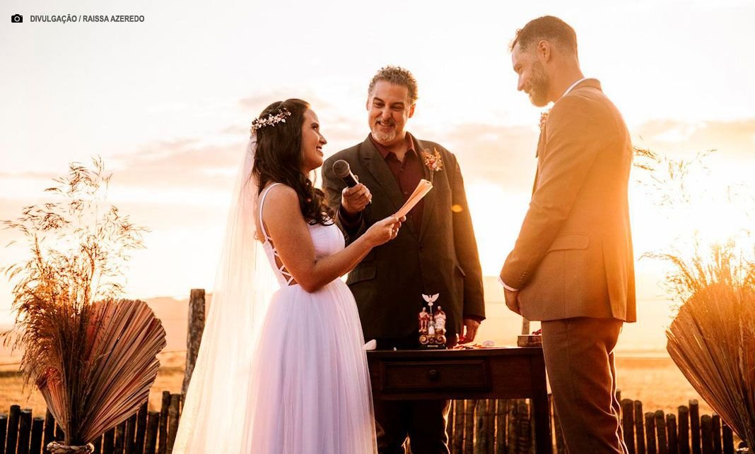 Na varanda: Pôr do sol e conexão de alta velocidade inspiram casamentos na Chapada dos Veadeiros