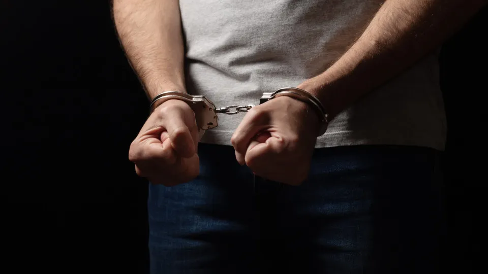 Tenta assaltar dois homens no Alentejo mas acaba manietado por vítimas