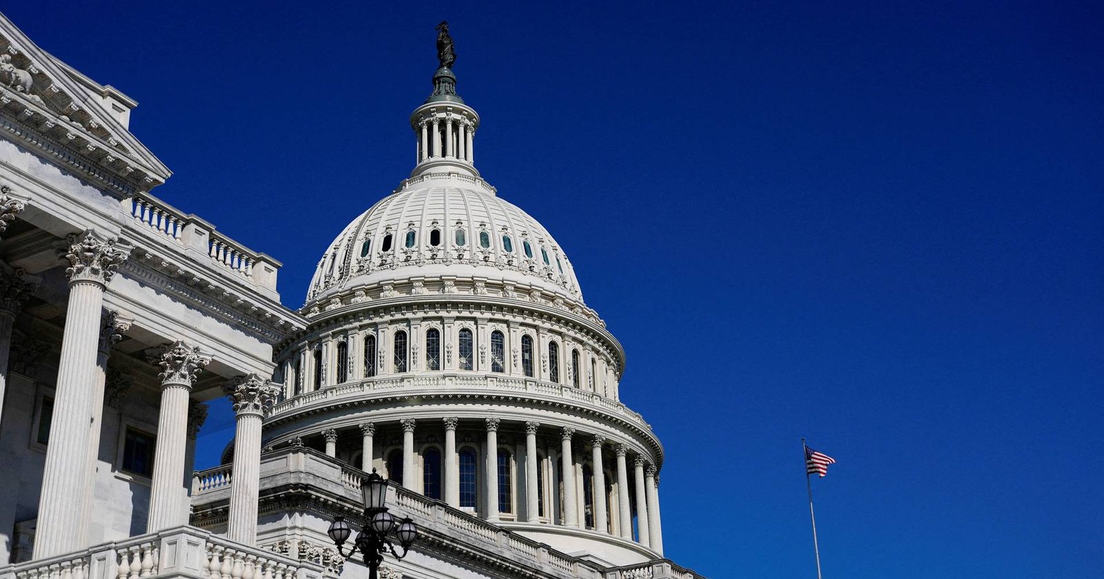 Polícia detém jovem com espingarda perto do Capitólio dos Estados Unidos