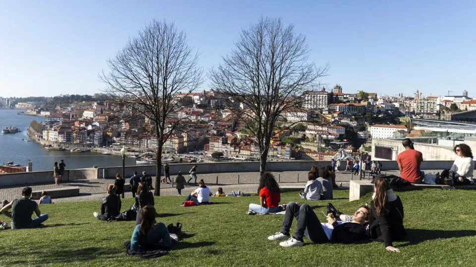 Idosos de Gaia voltam a ter Andante comparticipado com cartão Gaia Amiga